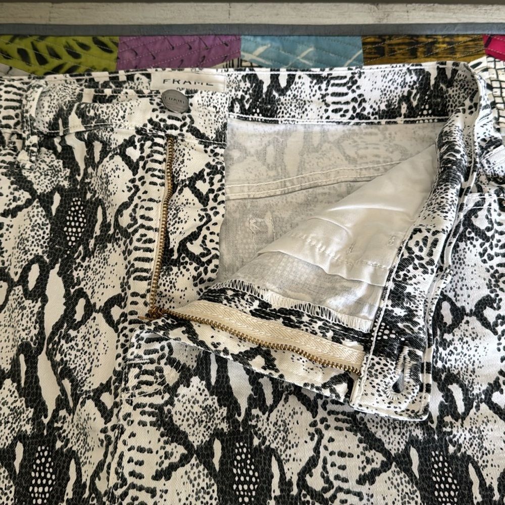 Frame Denim Le Mini Skirt Grey Python Snake Print… - image 6